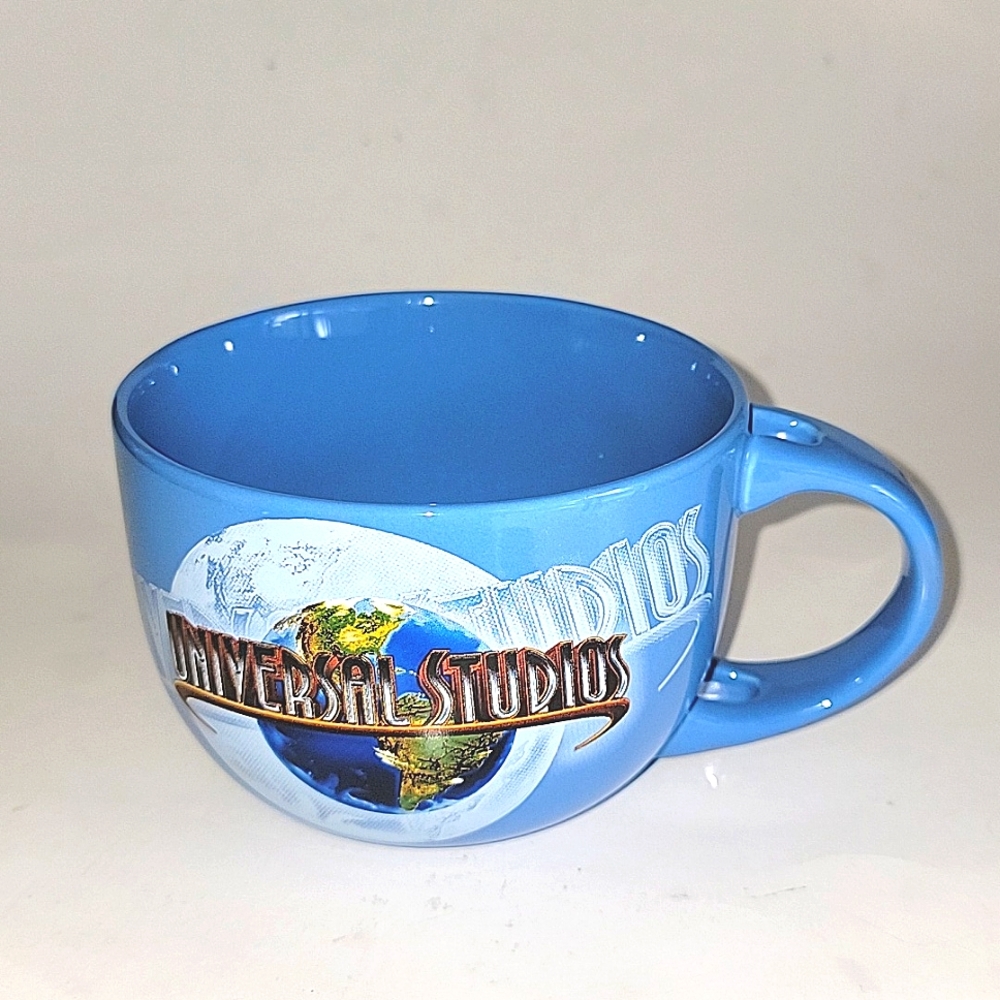 UNIVERSAL STUDIOS BLUE JUMBO COFFEE MUG/SOUP BOWL